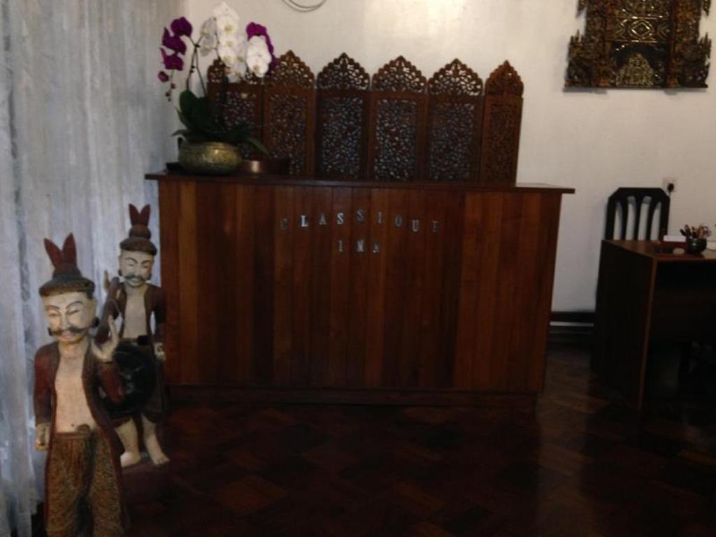 Classique Inn Yangon Exterior photo