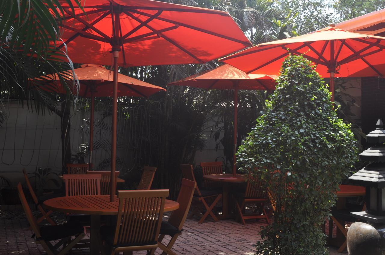 Classique Inn Yangon Exterior photo